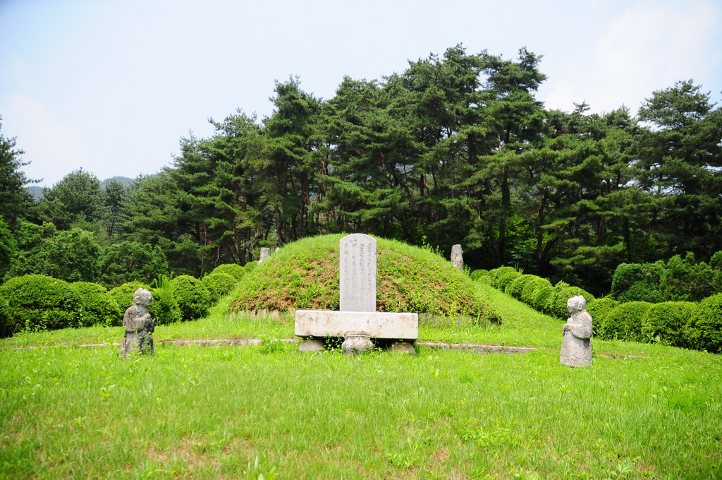 경기_가평군_이정구선생묘4.jpg