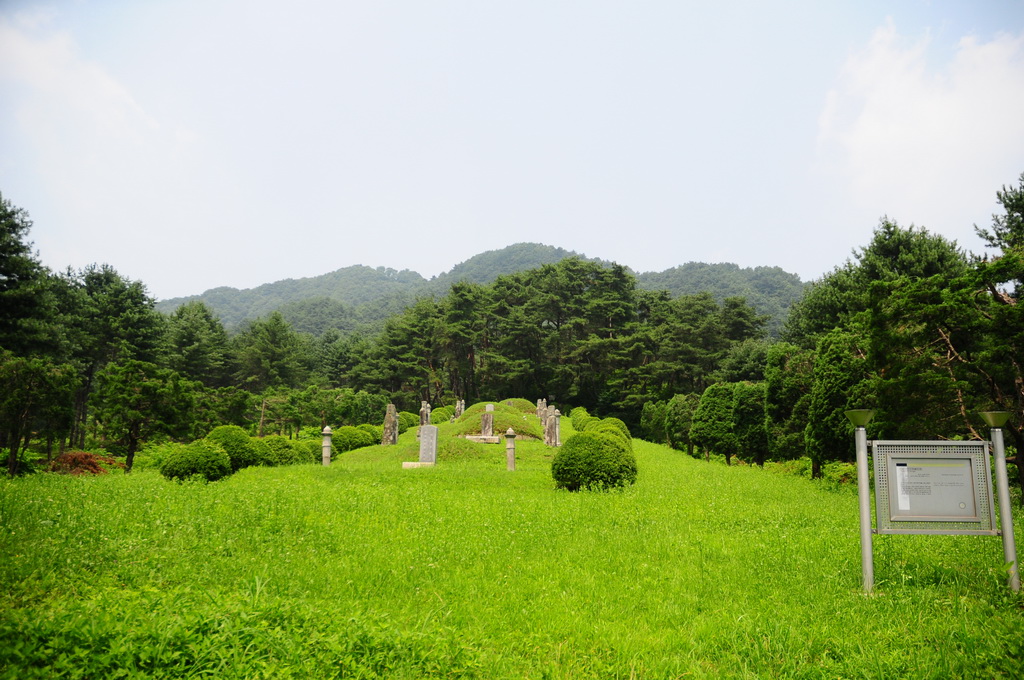 경기_가평군_이정구선생묘5.jpg